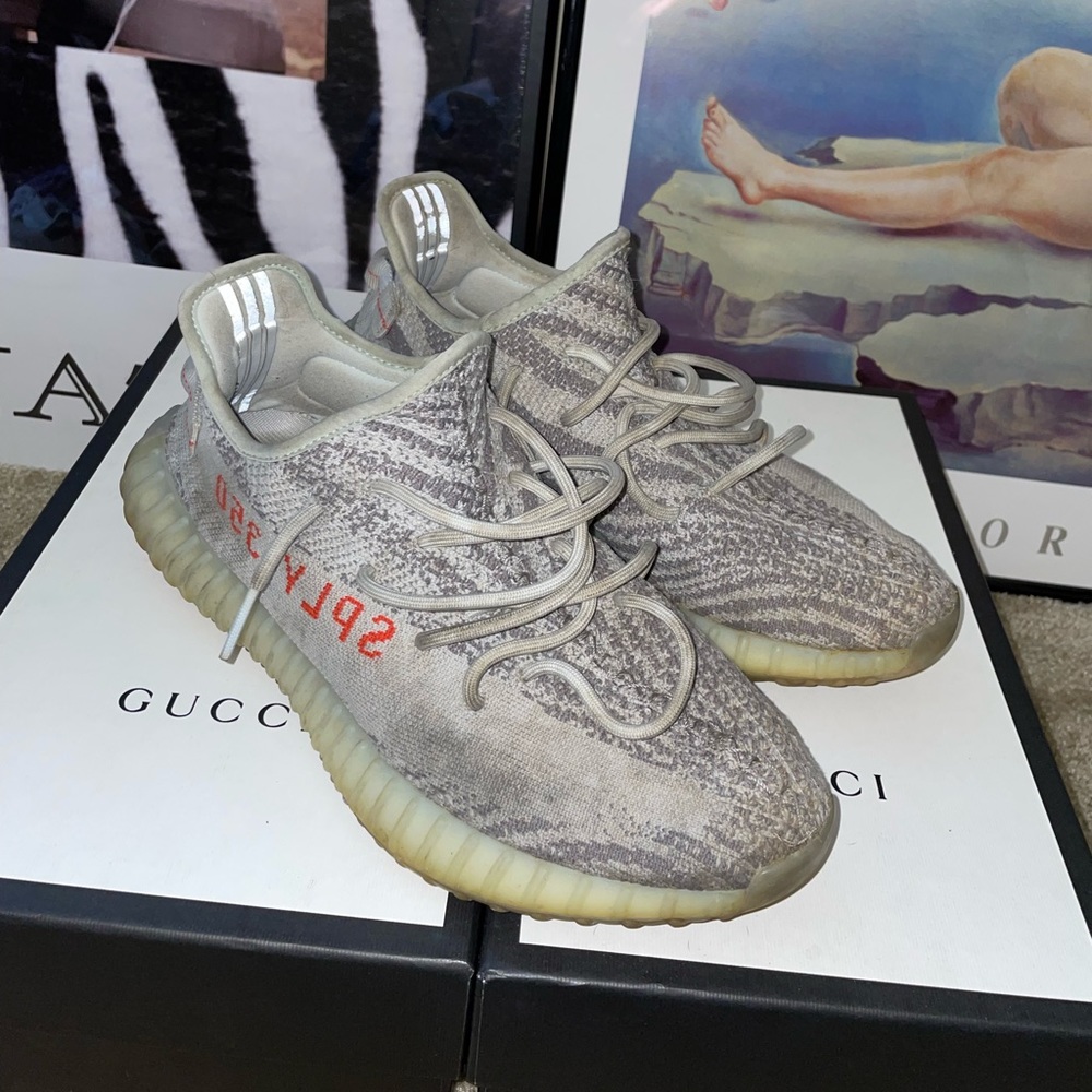 Ice blue Yeezy size 11